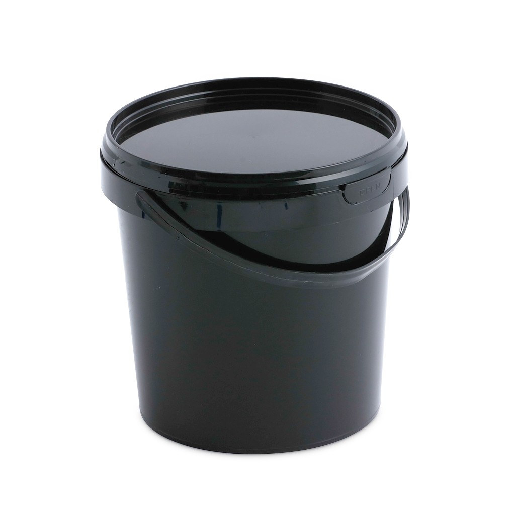 BLACK BUCKET WITH LID